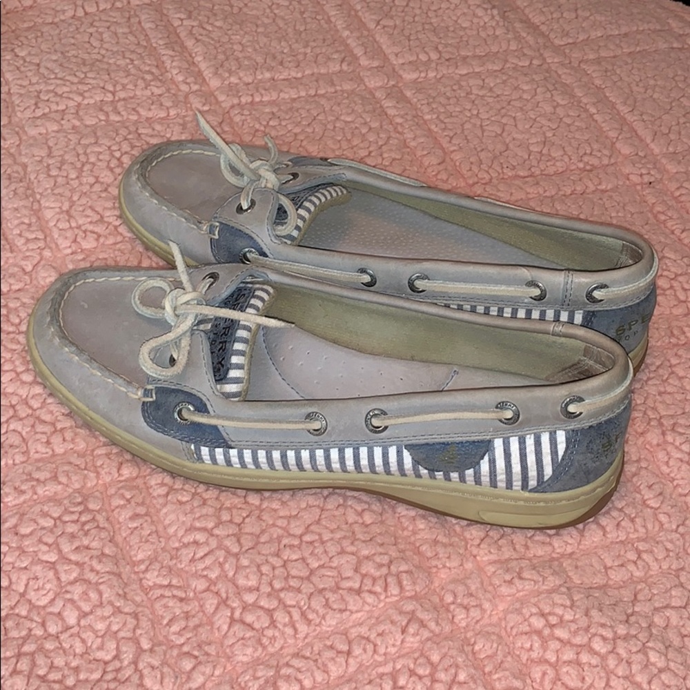 Light blue sperrys